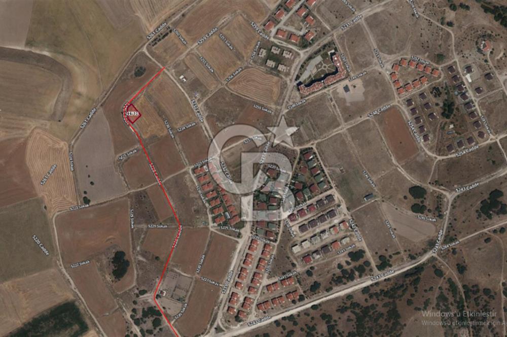 Ballıkuyumcu'da Villa İmarlı Tek Tapu Köşe Parsel Satılık Arsa