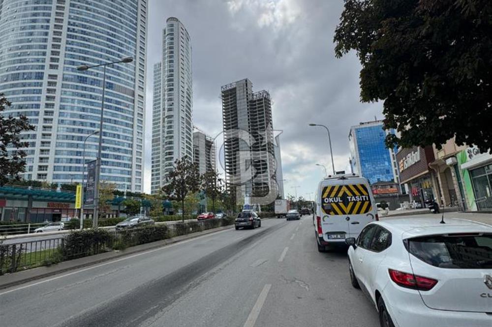 ÜMRANİYE KÜÇÜKSU CADDESİNDE DEVREN HAZIR PİLATES SALONU