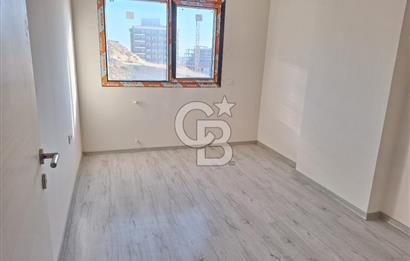 MENEMEN ZEYTİNLİK 3+1 KULLANIŞLI SATILIK DAİRE