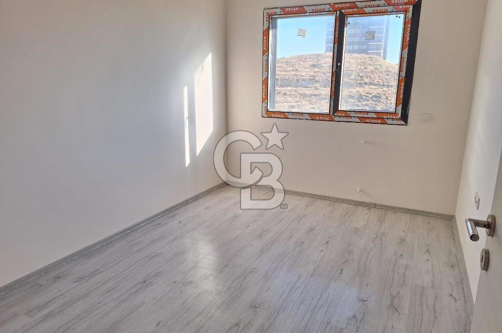 MENEMEN ZEYTİNLİK 3+1 KULLANIŞLI SATILIK DAİRE