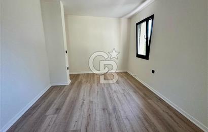 Yakaköy Profesörler Sitesi Yakını Satılık 5+2 Villa 