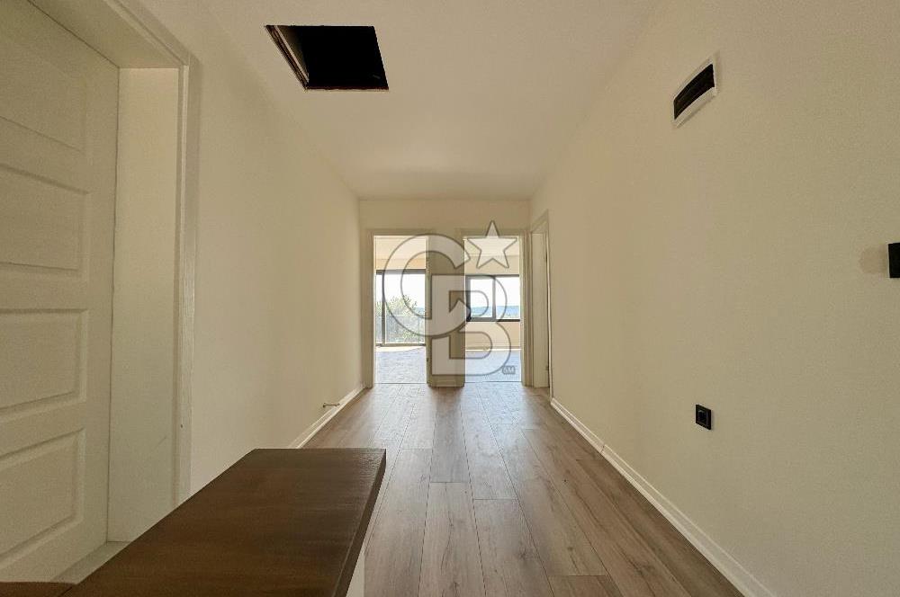 Yakaköy Profesörler Sitesi Yakını Satılık 5+2 Villa 