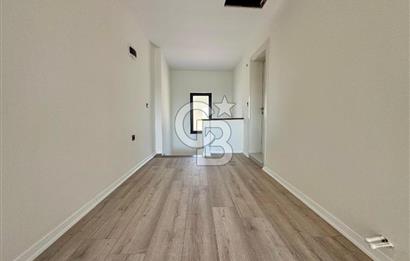 Yakaköy Profesörler Sitesi Yakını Satılık 5+2 Villa 