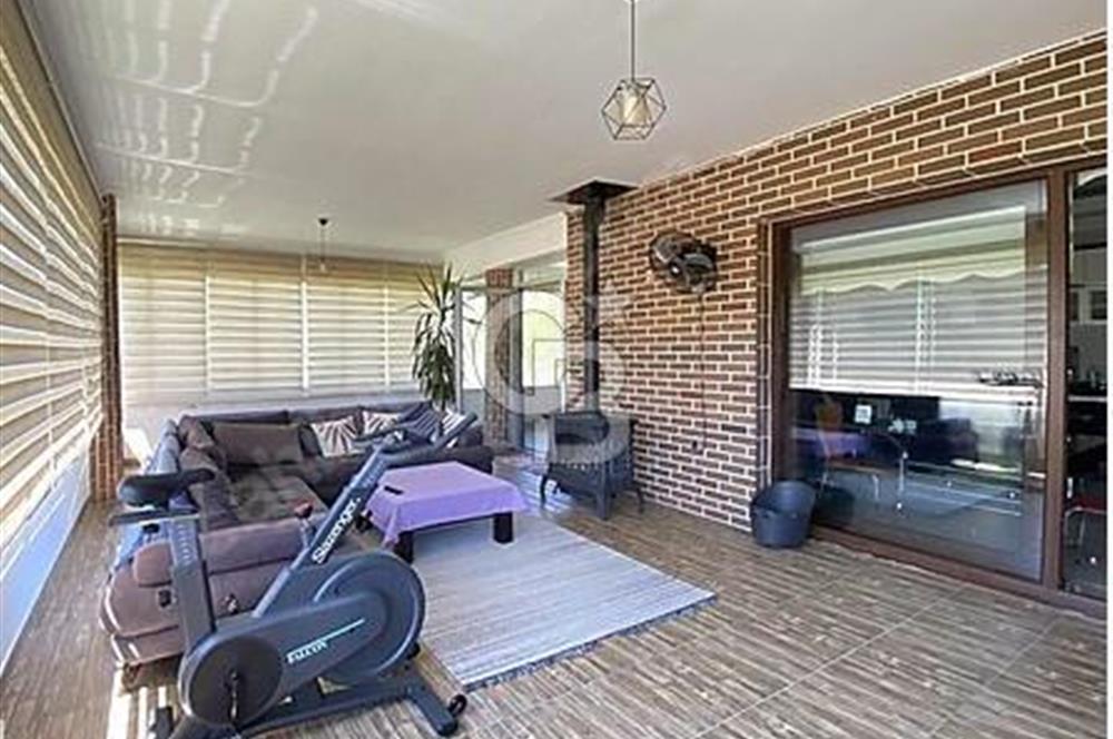 İNCEK-YILDIRIM AKBULUT MEVKİİ-1.124 m2 ARSA İÇİNDE-450 m2 VİLLA