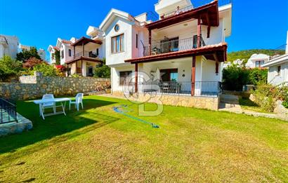 KIYIKIŞLACIK’TA SİTE İÇERİSİNDE GENİŞ BAHÇELİ 3+1 MÜSTAKİL VİLLA