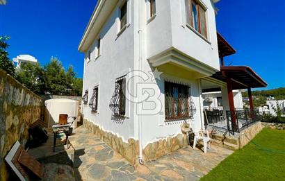 KIYIKIŞLACIK’TA SİTE İÇERİSİNDE GENİŞ BAHÇELİ 3+1 MÜSTAKİL VİLLA