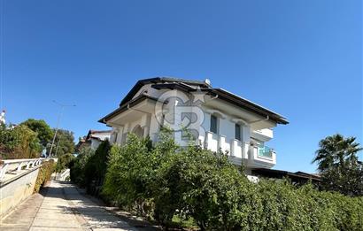 Adana / Çukurova / Dörtler Mh. Site İçerisinde 5+1 Ultra Lüks Triplex Villa