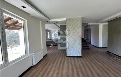 Adana / Çukurova / Dörtler Mh. Site İçerisinde 5+1 Ultra Lüks Triplex Villa