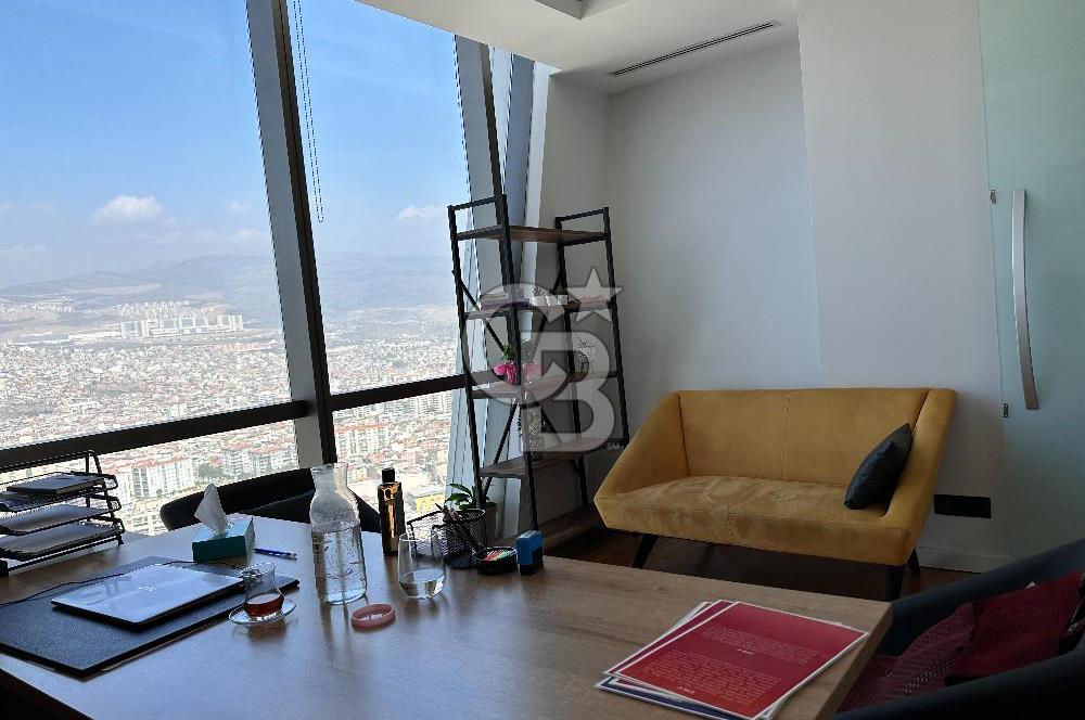 Folkart Towers'da Kiralık Eşyasız 179m2 Şehir Manzaralı Ofis