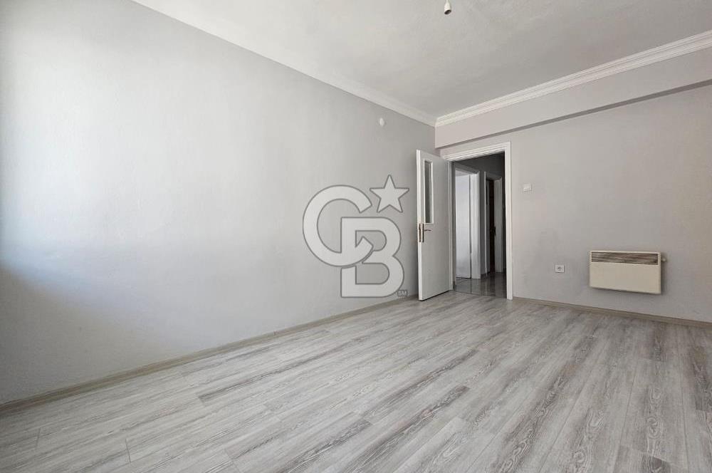 Ayvalık Aliçetinkaya'da Yenilenmiş 2+1 Kiralık Daire