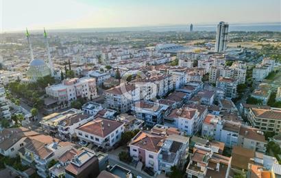 BALÇOVA KORUTÜRK 6+1 ÖZEL TERASLI SATILIK VİLLA