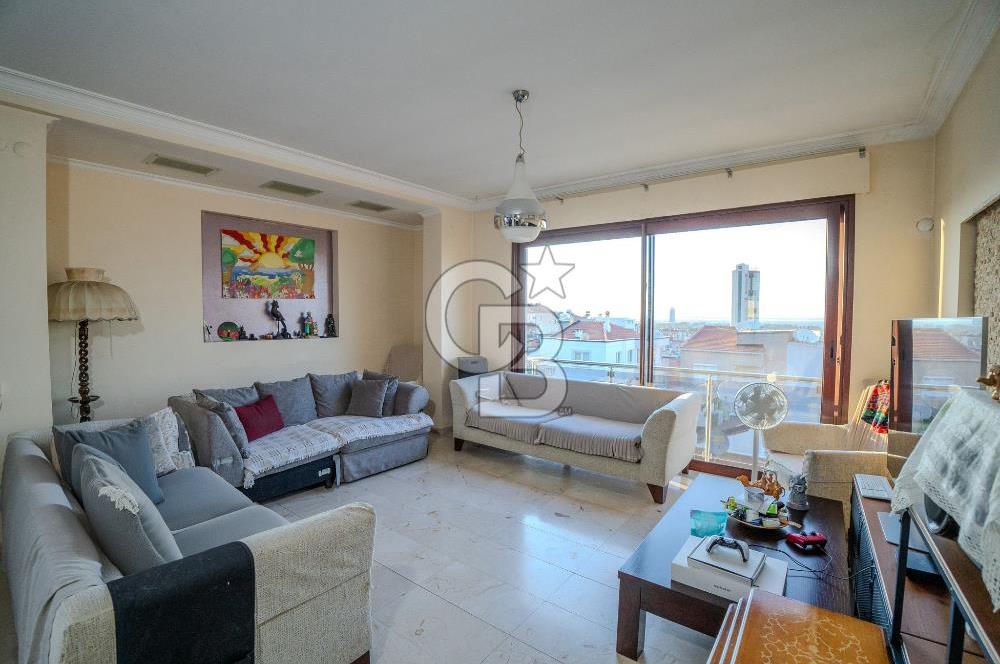 BALÇOVA KORUTÜRK 6+1 ÖZEL TERASLI SATILIK VİLLA
