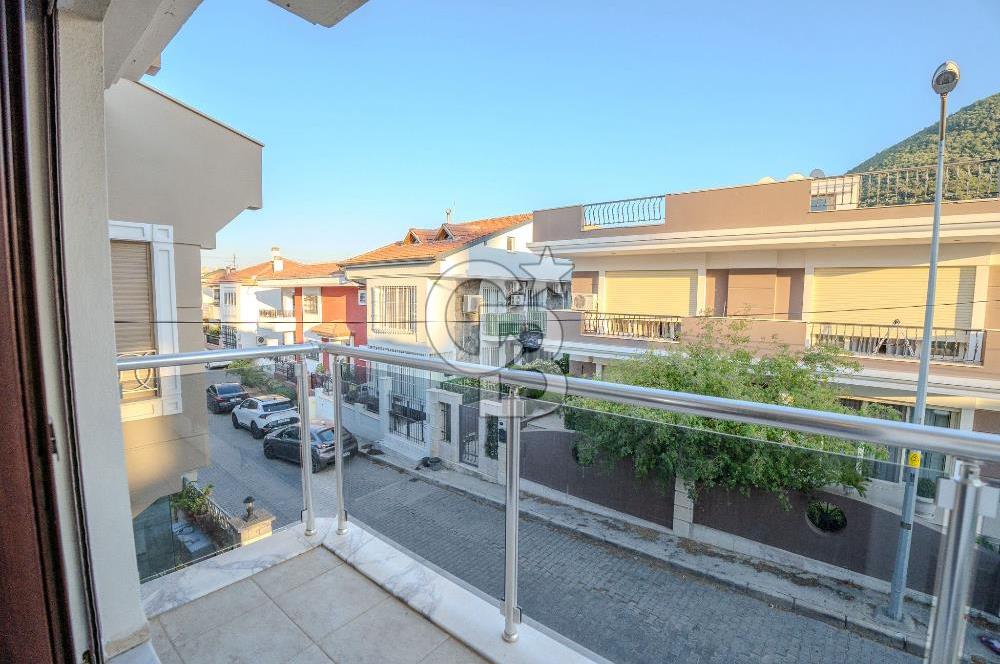 BALÇOVA KORUTÜRK 6+1 ÖZEL TERASLI SATILIK VİLLA