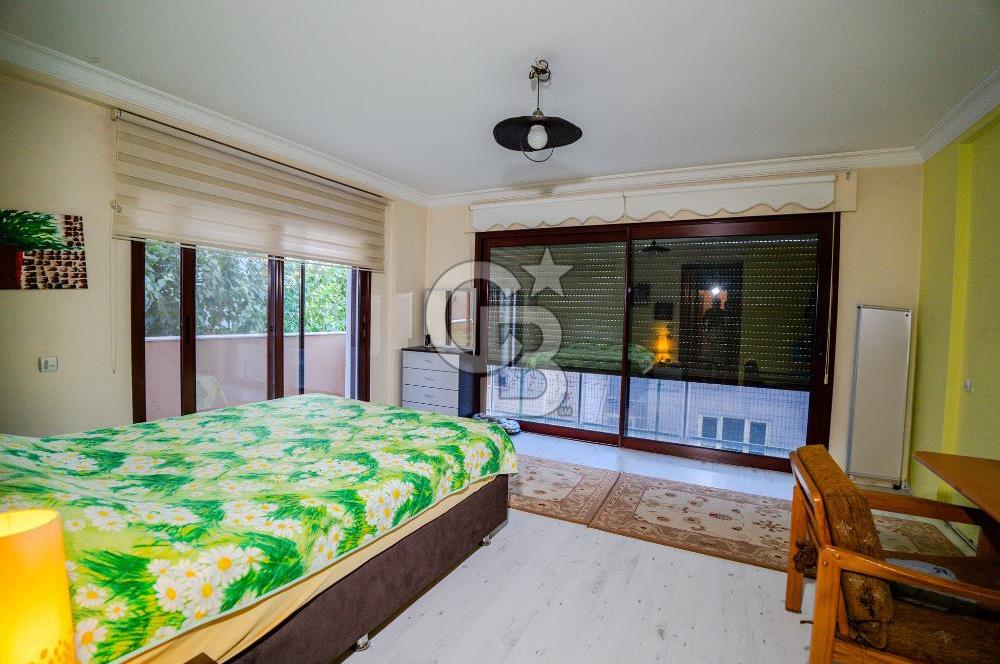 BALÇOVA KORUTÜRK 6+1 ÖZEL TERASLI SATILIK VİLLA