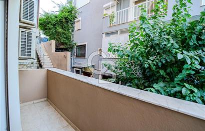 BALÇOVA KORUTÜRK 6+1 ÖZEL TERASLI SATILIK VİLLA