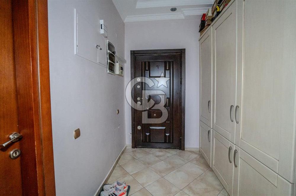 BALÇOVA KORUTÜRK 6+1 ÖZEL TERASLI SATILIK VİLLA