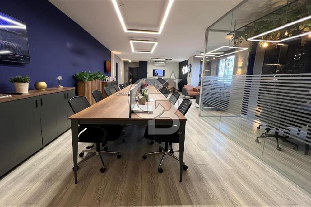 Bayraklı Manas Blv Folkart Tower's Karşısı Geniş Ofis