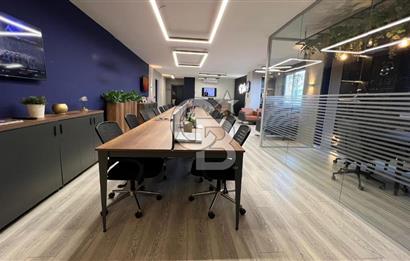 Bayraklı Manas Blv Folkart Tower's Karşısı Geniş Ofis