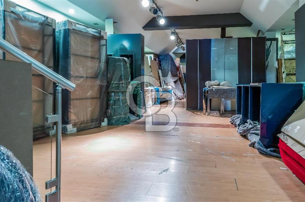 KARABAĞLAR YEŞİLLİK CADDESİ ÜZERİNDE KOMPLE SATILIK BİNA