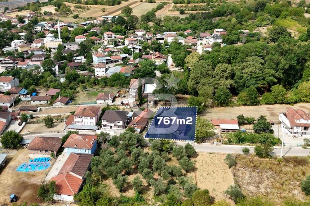İzmit Solaklar Köyü'nde 767 m2 Arsa İçinde Satılık Müstakil Ev