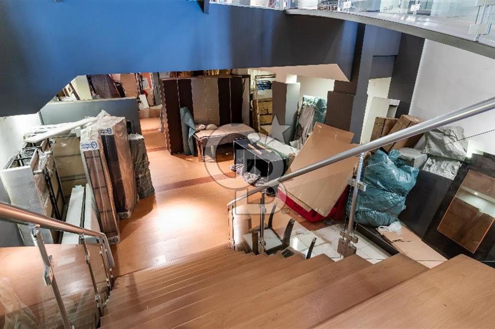 KARABAĞLAR YEŞİLLİK CADDESİ ÜZERİNDE KOMPLE SATILIK BİNA