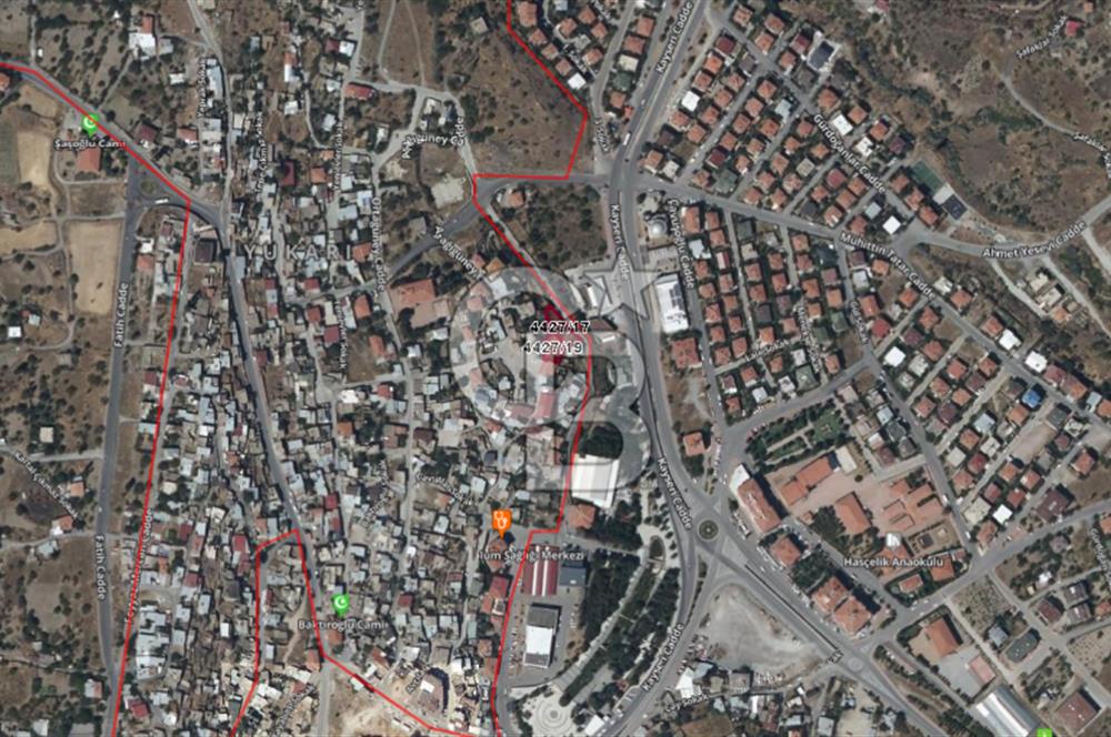 HACILARIN MERKEZİNDE SON KALAN ARSA VE BAGI TAM MEYDANDA SÜPER