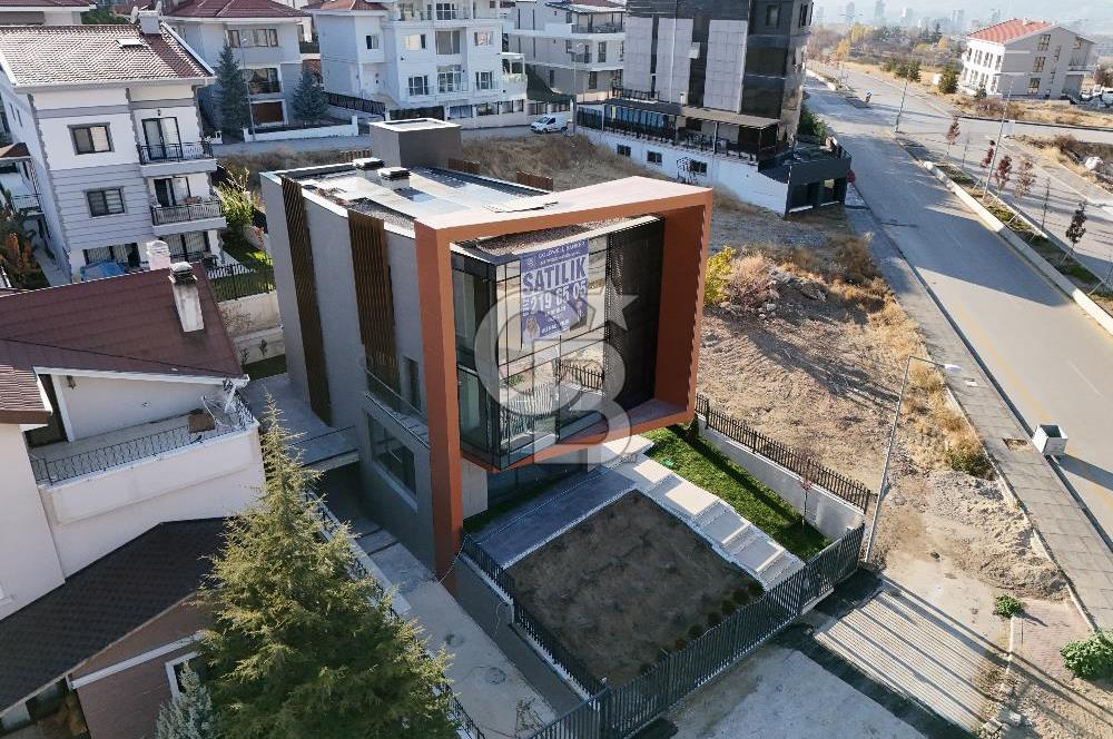 BİLKENT 3 ÖZEL TASARIM SATILIK YOLA CEPHE 4 KATLI BİNA