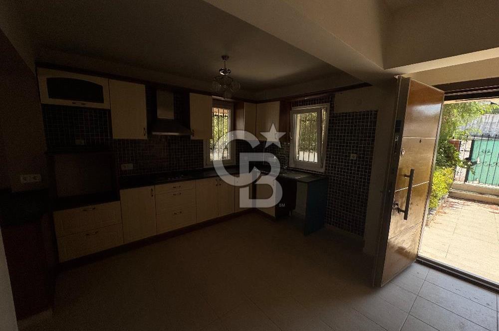 Güzelbahçe Çamlı'da Yeni Dört Mevsim Sitesinde Kiralık Villa