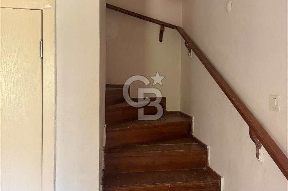 Güzelbahçe Çamlı'da Yeni Dört Mevsim Sitesinde Kiralık Villa