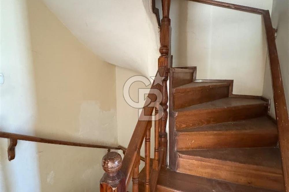 Güzelbahçe Çamlı'da Yeni Dört Mevsim Sitesinde Kiralık Villa