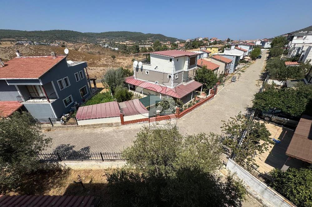 Güzelbahçe Çamlı'da Yeni Dört Mevsim Sitesinde Kiralık Villa