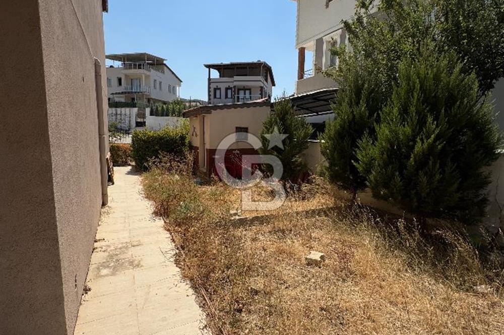 Güzelbahçe Çamlı'da Yeni Dört Mevsim Sitesinde Kiralık Villa