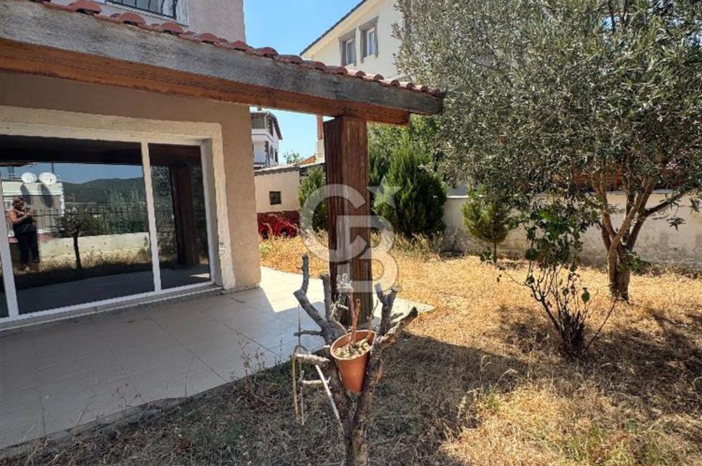 Güzelbahçe Çamlı'da Yeni Dört Mevsim Sitesinde Kiralık Villa