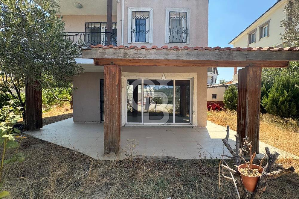 Güzelbahçe Çamlı'da Yeni Dört Mevsim Sitesinde Kiralık Villa