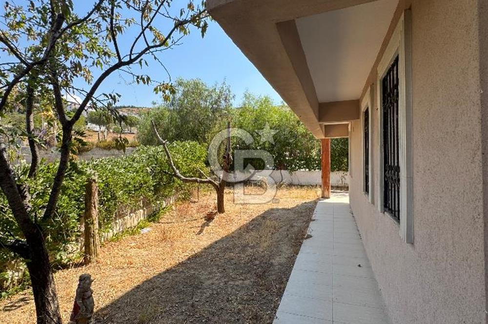 Güzelbahçe Çamlı'da Yeni Dört Mevsim Sitesinde Kiralık Villa
