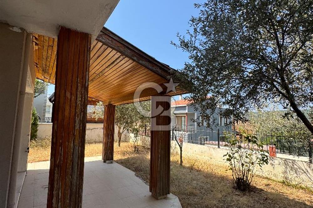 Güzelbahçe Çamlı'da Yeni Dört Mevsim Sitesinde Kiralık Villa