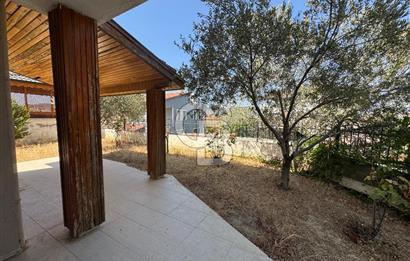 Güzelbahçe Çamlı'da Yeni Dört Mevsim Sitesinde Kiralık Villa