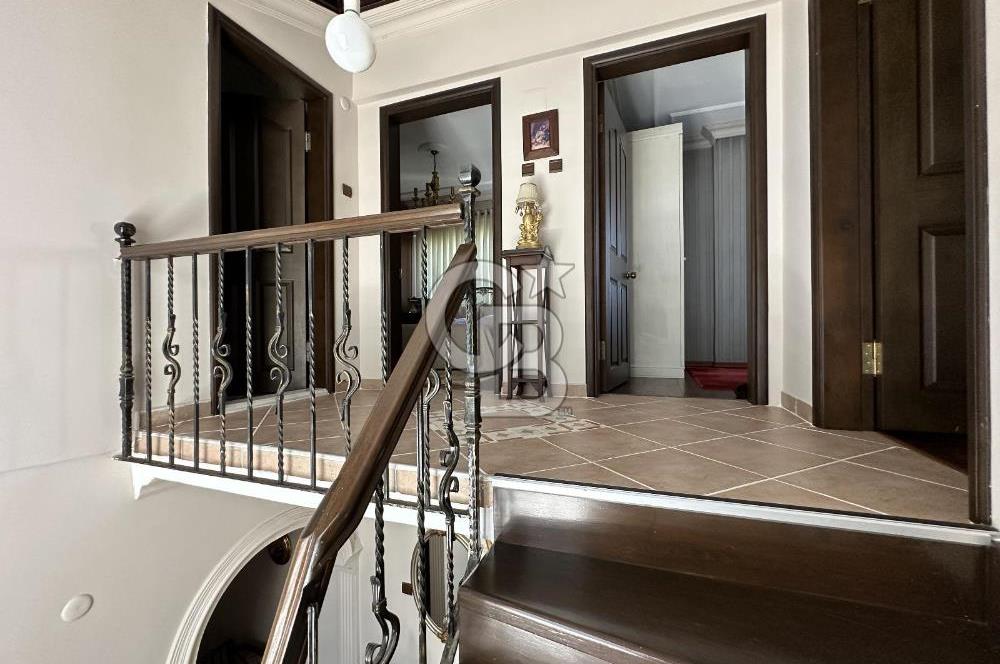 EVİM SİTESİNDE 3 KATLI BAHÇELİ SATILIK TRİPLEX VİLLA