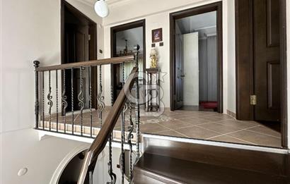 EVİM SİTESİNDE 3 KATLI BAHÇELİ SATILIK TRİPLEX VİLLA