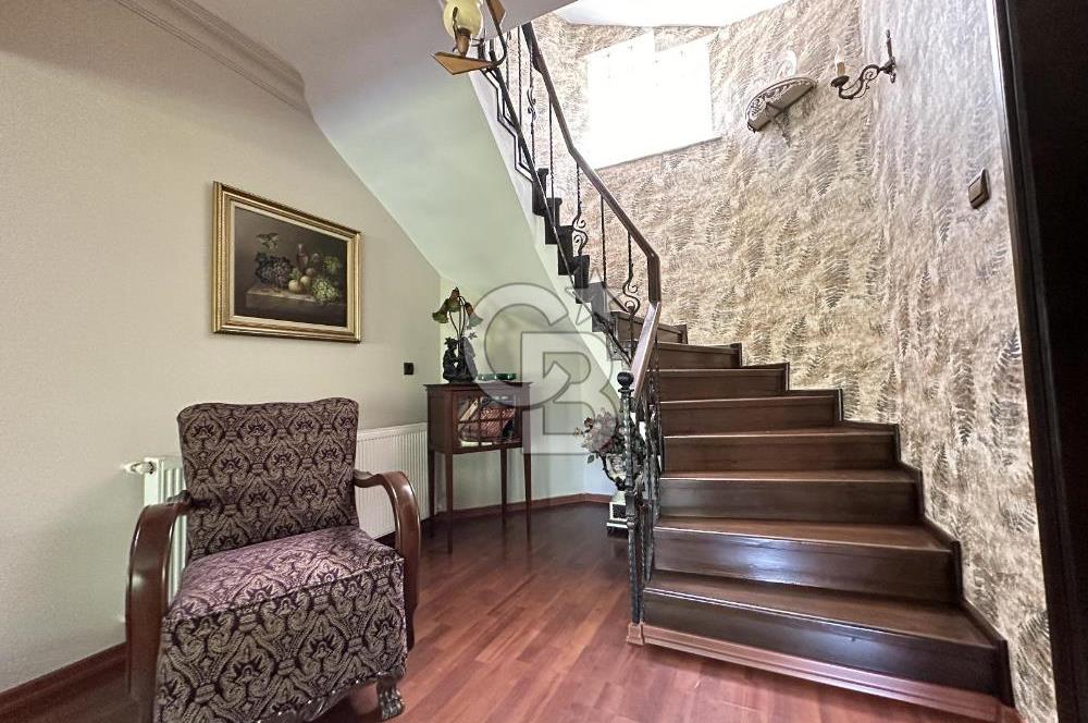 EVİM SİTESİNDE 3 KATLI BAHÇELİ SATILIK TRİPLEX VİLLA