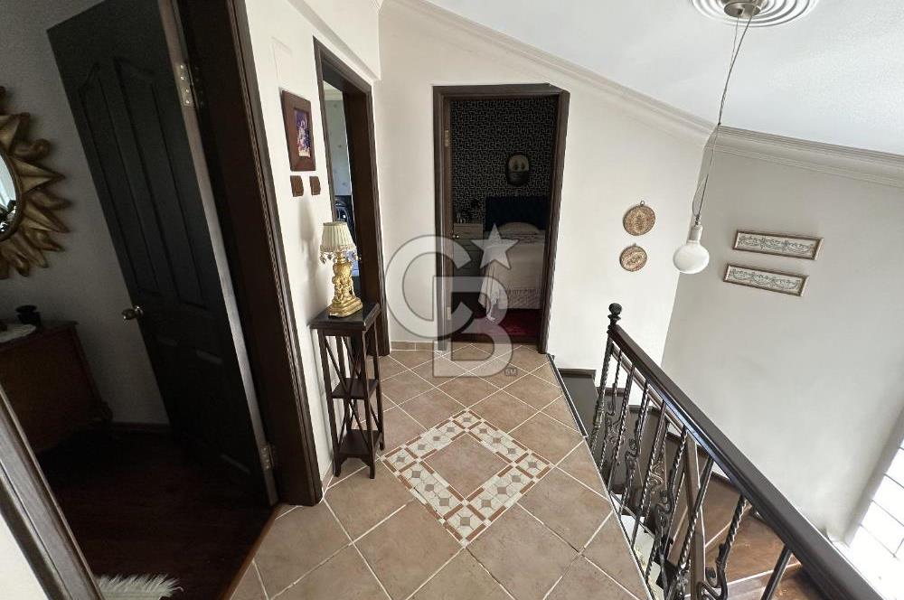 EVİM SİTESİNDE 3 KATLI BAHÇELİ SATILIK TRİPLEX VİLLA