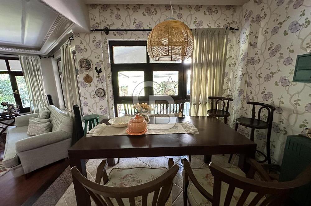 EVİM SİTESİNDE 3 KATLI BAHÇELİ SATILIK TRİPLEX VİLLA