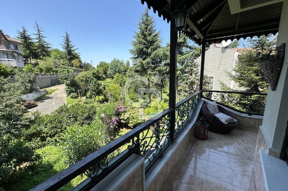EVİM SİTESİNDE 3 KATLI BAHÇELİ SATILIK TRİPLEX VİLLA