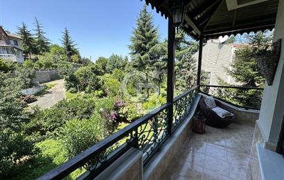 EVİM SİTESİNDE 3 KATLI BAHÇELİ SATILIK TRİPLEX VİLLA