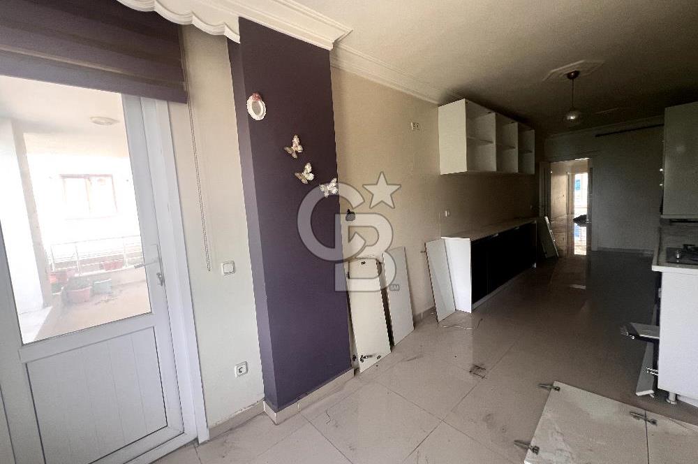 Büyükçekmece Elit Apartmanı 4+1 Boş Satılık Daire