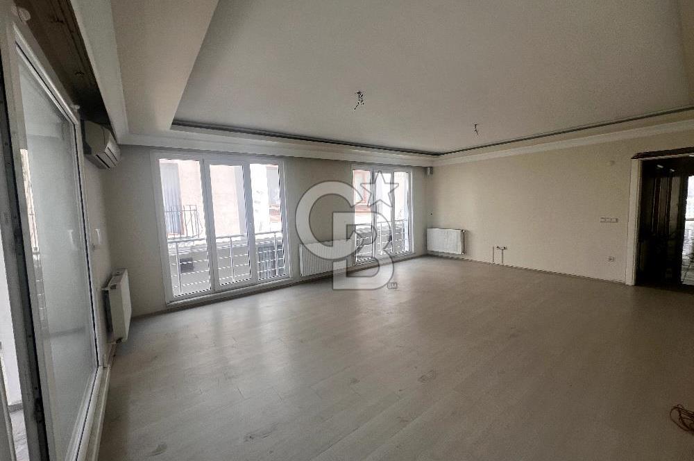 Büyükçekmece Elit Apartmanı 4+1 Boş Satılık Daire