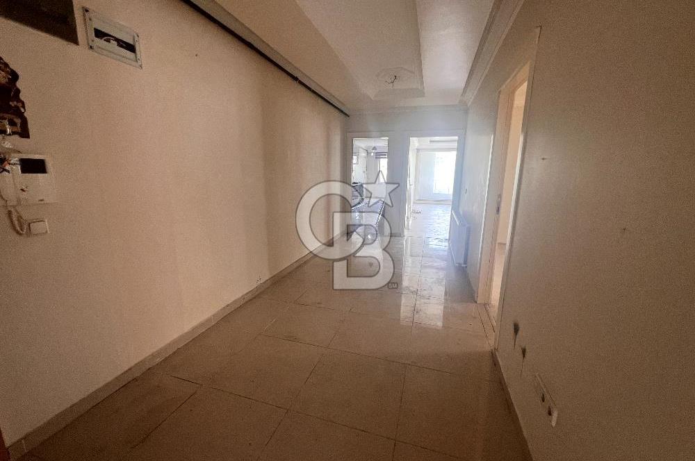 Büyükçekmece Elit Apartmanı 4+1 Boş Satılık Daire