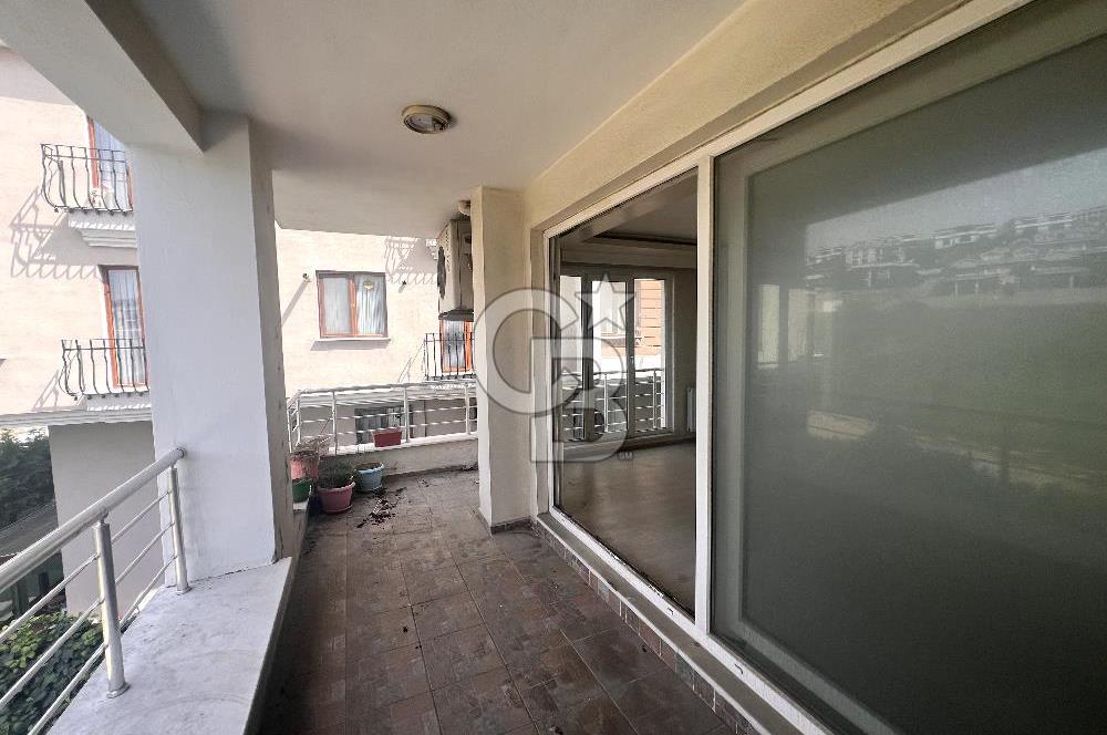 Büyükçekmece Elit Apartmanı 4+1 Boş Satılık Daire