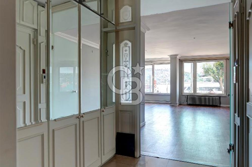 ARNAVUTKÖY MUHTEŞEM DENİZ MANZARALI 3+1 OTOPARK'LI