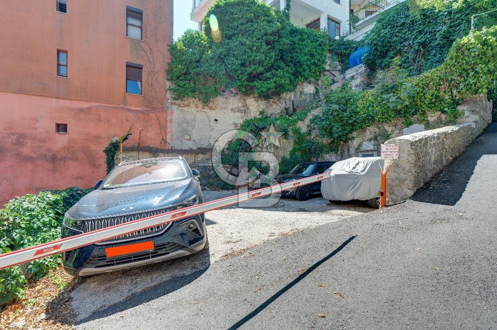 ARNAVUTKÖY MUHTEŞEM DENİZ MANZARALI 3+1 OTOPARK'LI